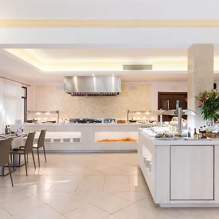 Otel Baviera Cala Ratjada (Mallorca)