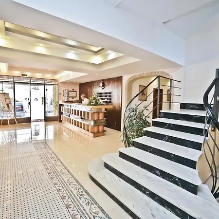 Otel Baviera Cala Ratjada (Mallorca)