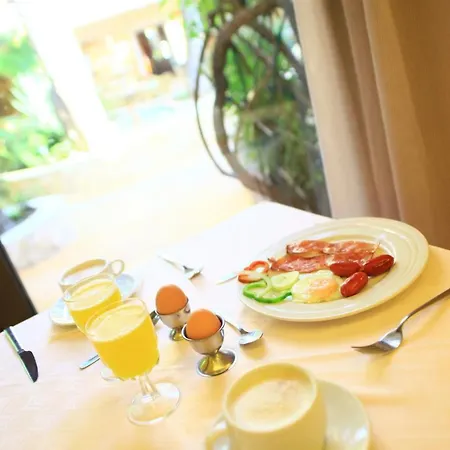 Otel Baviera 4*