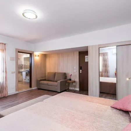 Otel Baviera Cala Ratjada (Mallorca)